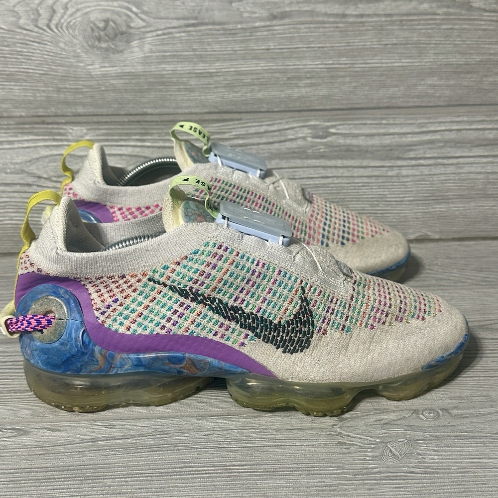 Nike Multicolor Athletic Shoes